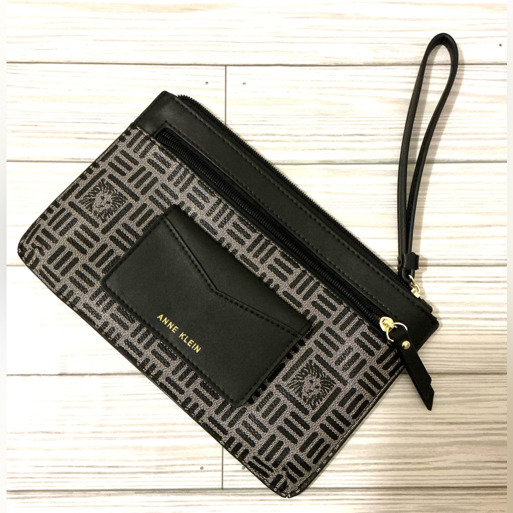 Anne Klein Black and Gray Patterned Woman’s Wristlet - Picture 3 of 10